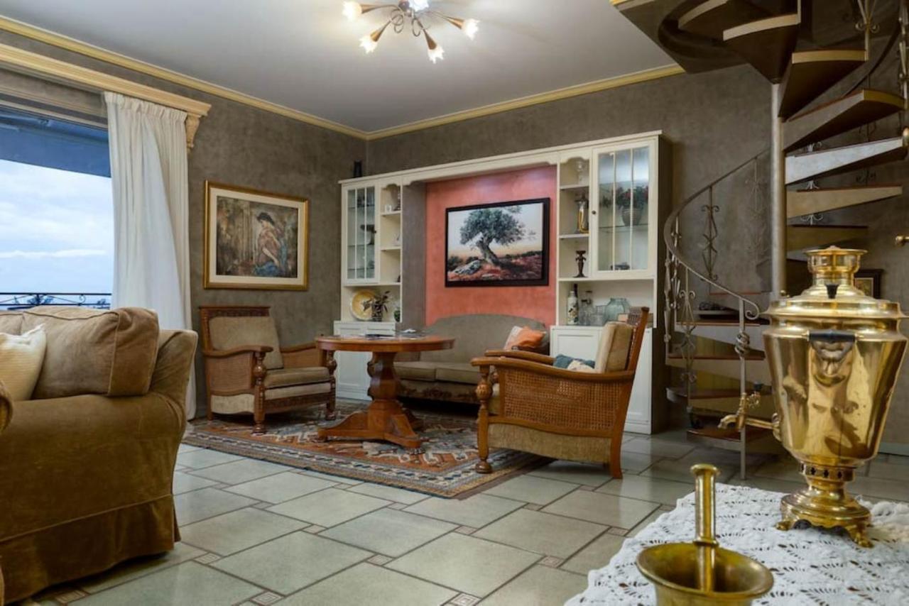 165 Sm Penthouse Maisonette Apartment Athens Ngoại thất bức ảnh